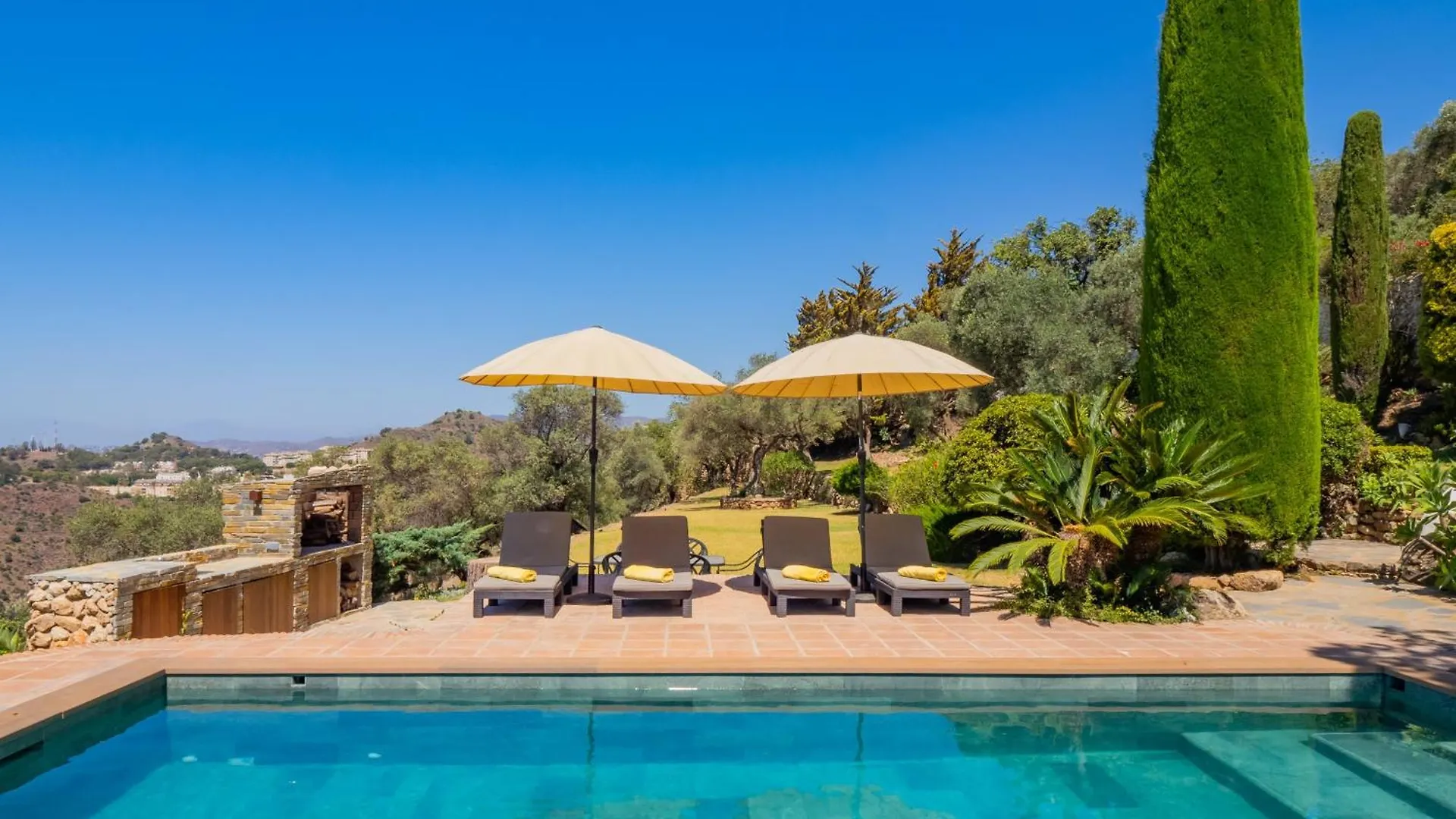 Cubo'S Mountain Bayview Luxury Villa Malaga