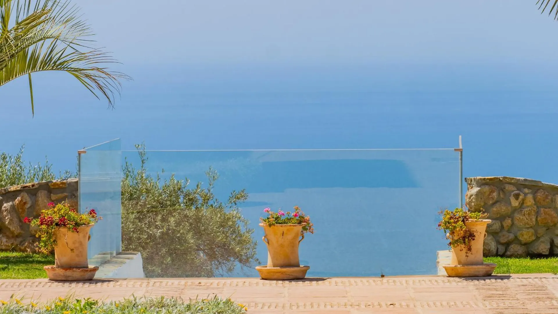 Cubo'S Mountain Bayview Luxury Villa Malaga